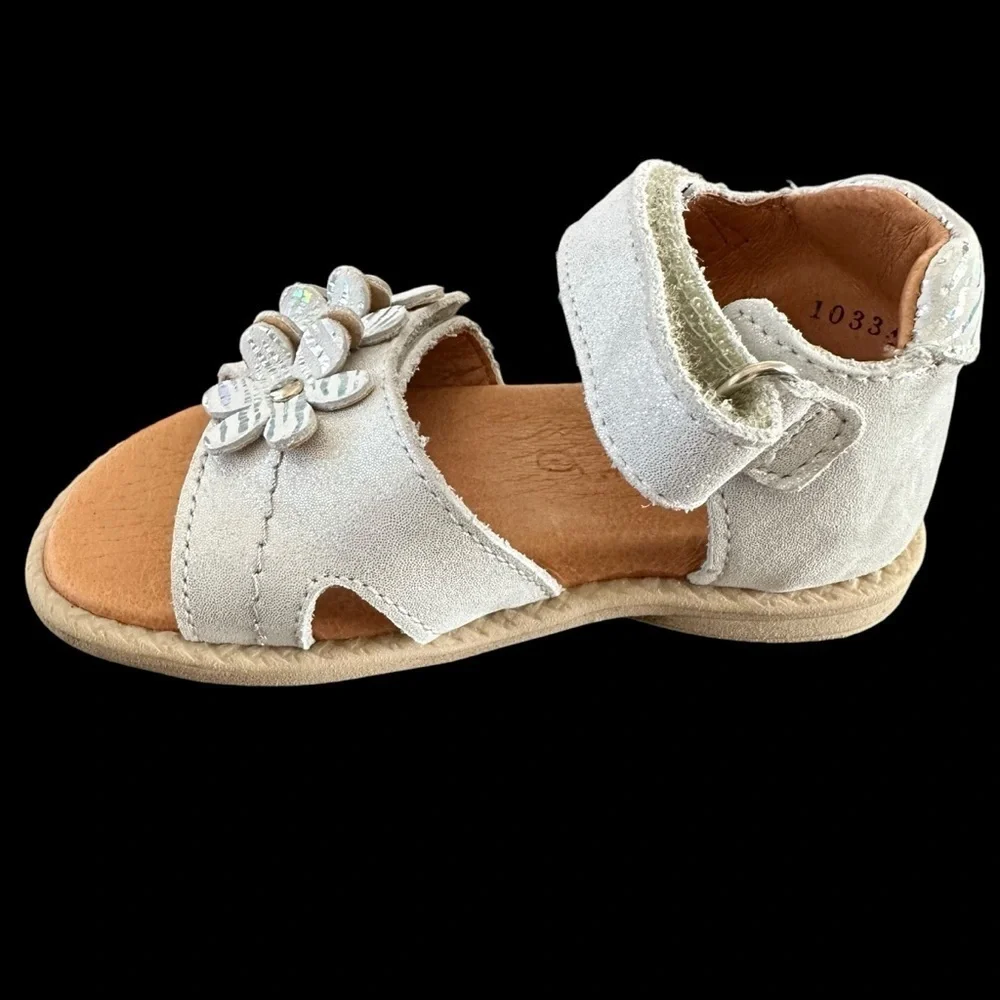 NWT Froddo Baby Girls Size 21 Silver Flower‎ Sandals Shoes Leather First Walkers